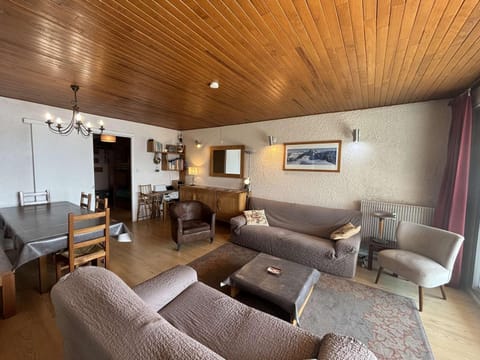 Appartement familial 4 pièces, 9 pers, proche pistes, balcon sud, garage - L'Alpe d'Huez - FR-1-405-100 Apartment in Huez