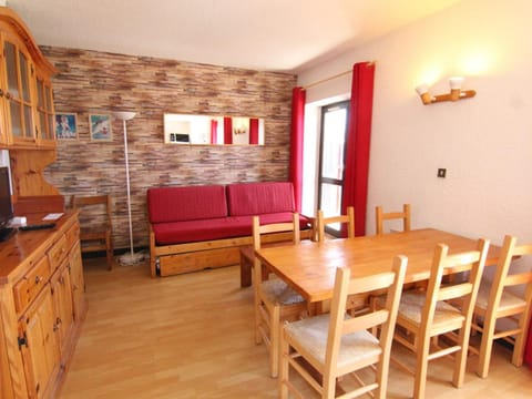 Appartement cosy 2P, 6 pers, skis aux pieds, balcon sud-ouest, cœur de station L'Alpe d'Huez - FR-1-405-27 Apartment in L'Alpe d'Huez