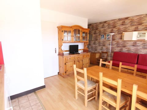 Appartement cosy 2P, 6 pers, skis aux pieds, balcon sud-ouest, cœur de station L'Alpe d'Huez - FR-1-405-27 Apartment in L'Alpe d'Huez