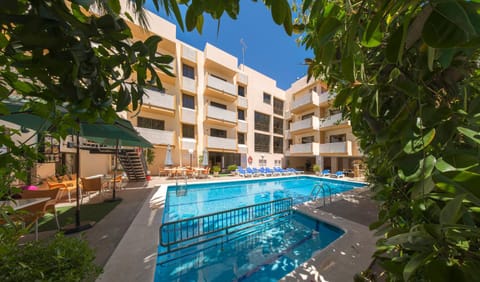 Day, Swimming pool, Swimming pool