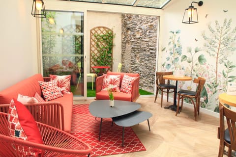 Living room, Lounge or bar, Seating area