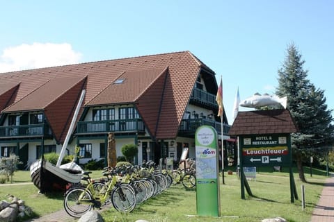 Facade/entrance, Cycling