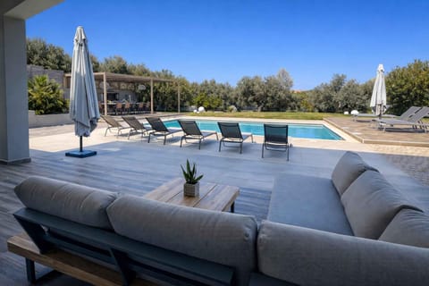 Seating area, Swimming pool