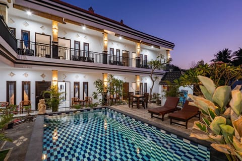 Property building, Swimming pool