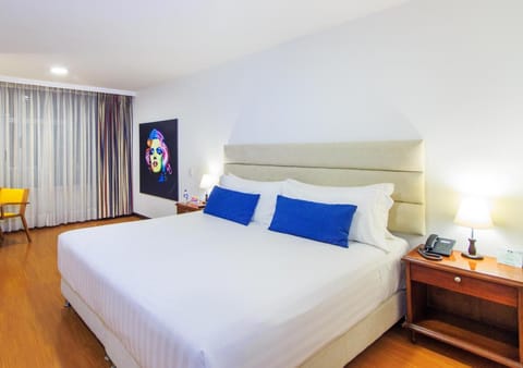 Staff, Bed, Other, Photo of the whole room, Decorative detail, Bedroom, Family