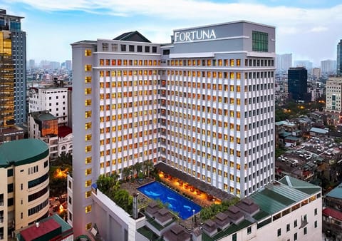 Property building, Swimming pool