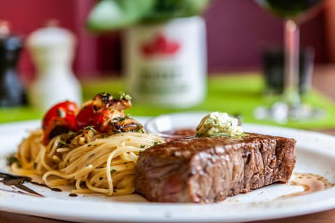 Food and drinks, Food, Dinner