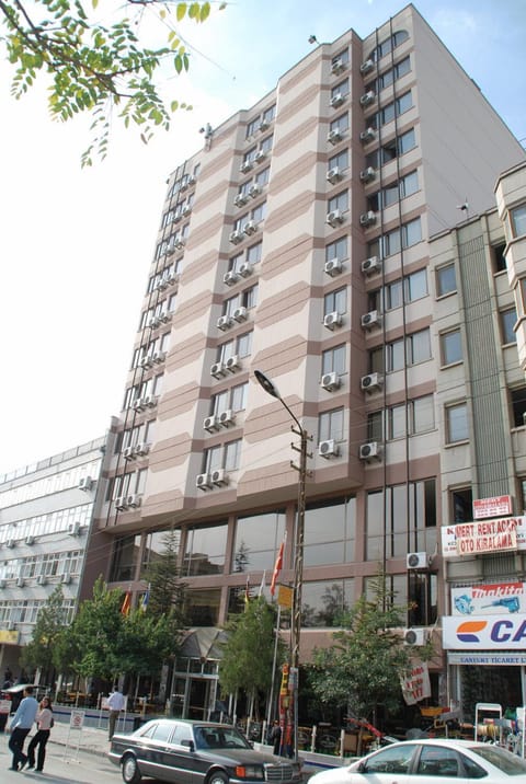 Property building, Day