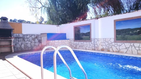 Swimming pool, Swimming pool