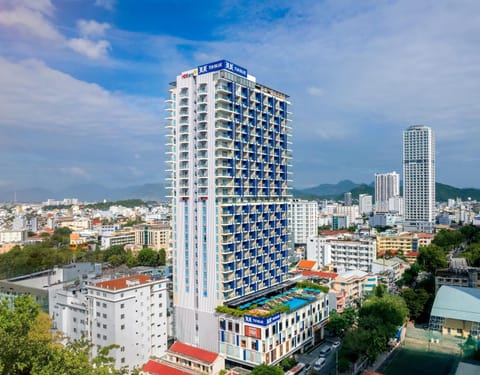 Property building, City view