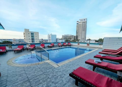 Swimming pool