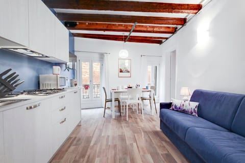 Kitchen or kitchenette, Living room, Dining area