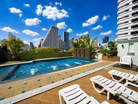 Pool view, Swimming pool