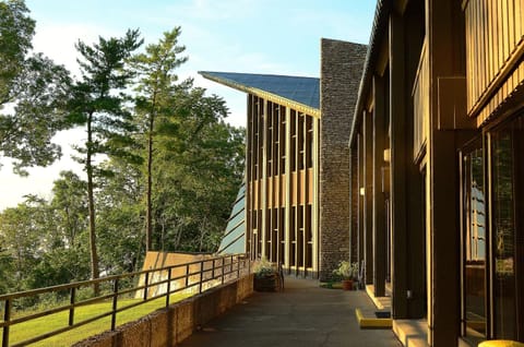 Property building, View (from property/room), Balcony/Terrace