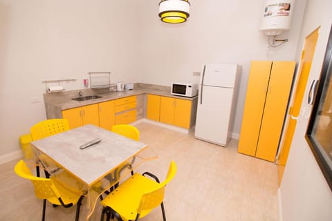 Nearby landmark, Staff, People, Natural landscape, Activities, TV and multimedia, Coffee/tea facilities, Kitchen or kitchenette, Living room, Other, Dining area, Hiking, Cycling, On site, Supermarket/grocery shop, Sports, Entertainment
