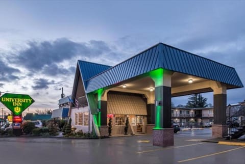 University Inn and Suites Eugene Motel in Eugene