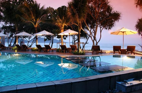 Beach, Swimming pool