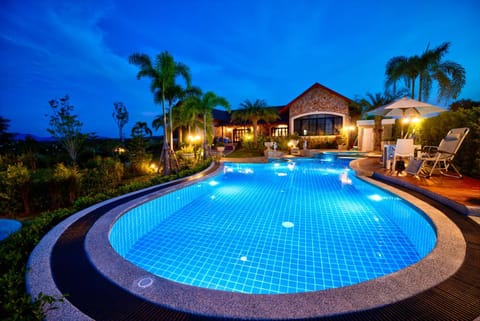 Property building, Swimming pool