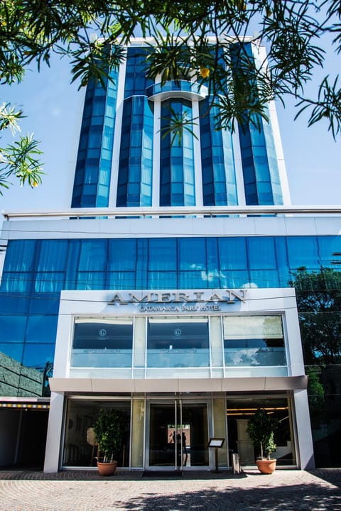 Property building, Facade/entrance, Day