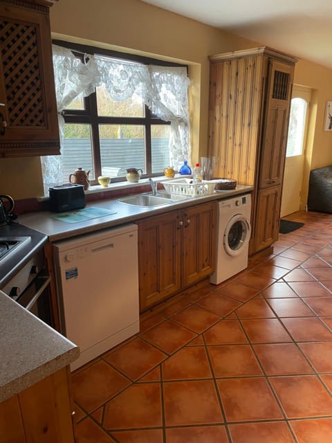 BunkHouse - Letterfrack Farm House in County Mayo