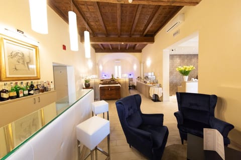 Lounge or bar