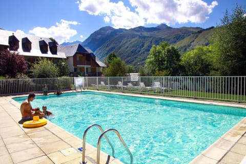 Mountain view, Swimming pool