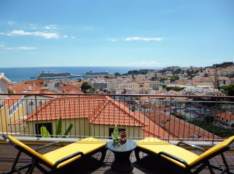 Balcony/Terrace, City view, Sea view