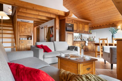 Kitchen or kitchenette, Living room, Seating area