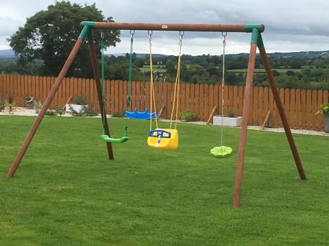 Roe Valley Cottage - LA Spa Hot Tub House in County Donegal