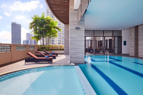 Pool view, Swimming pool, sunbed