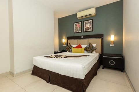 Bed, Bedroom, air conditioner