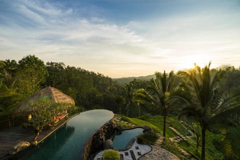 Natural landscape, Mountain view, Pool view, Swimming pool, Swimming pool, Sunrise