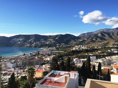 Neighbourhood, Beach, Lake view, Mountain view