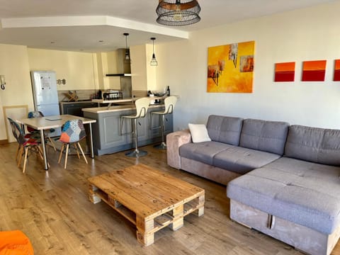 Vue imprenable sur la Mairie Apartment in Vannes