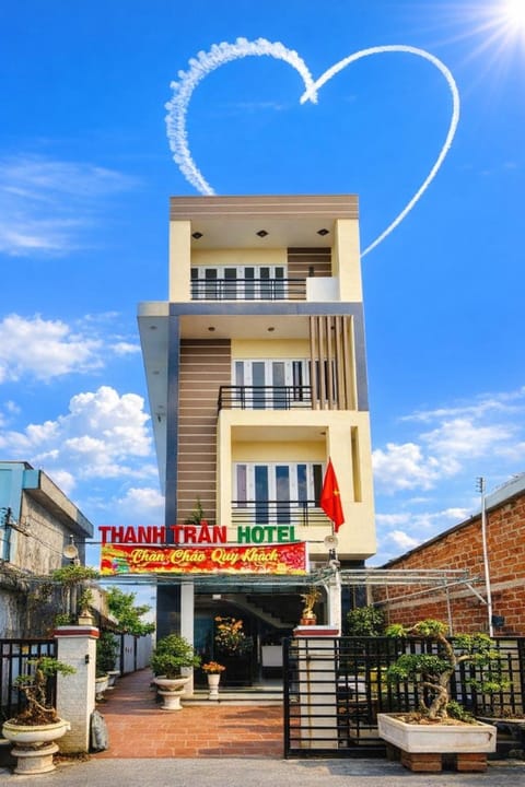 Property building, Day