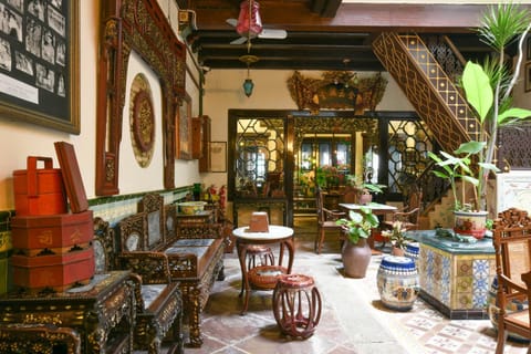 Communal lounge/ TV room, Garden, Decorative detail