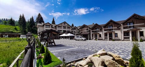 Property building, On site, Area and facilities