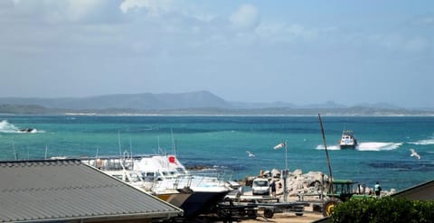 Natural landscape, Beach, Hiking, Landmark view, Mountain view, Sea view