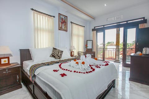 Bed, Garden, Bathroom, Balcony/Terrace, Bedroom