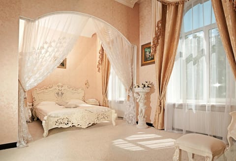 Bed, Decorative detail