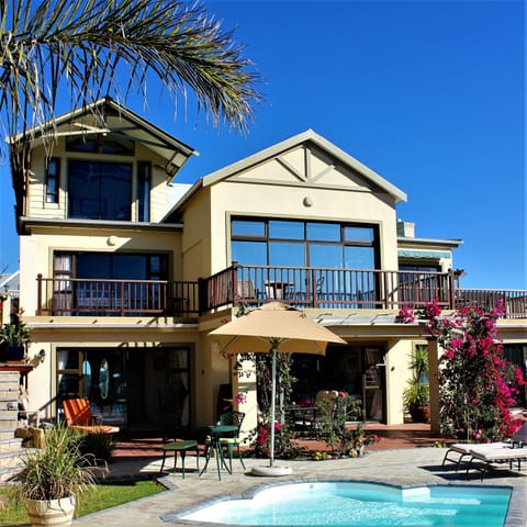 Property building, Decorative detail