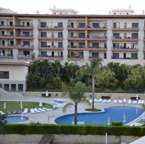 Garden, Swimming pool