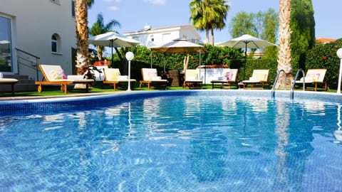 Villa Oasis by Ezoria Villas Villa in Peyia