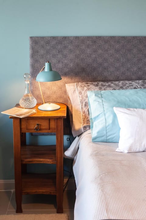 Bed, bunk bed