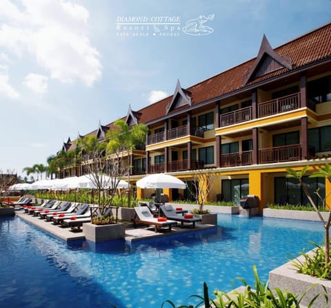 Property building, Property logo or sign, View (from property/room), View (from property/room), Pool view, Pool view, Swimming pool, Swimming pool, sunbed