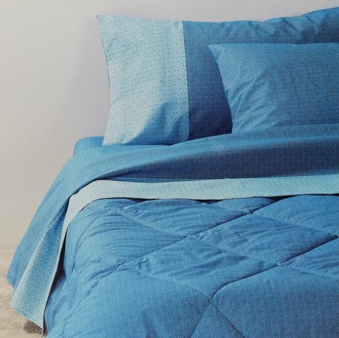 Bed, Photo of the whole room, Decorative detail, Bedroom