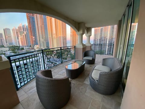 The King David Condos Apartment in Sunny Isles Beach