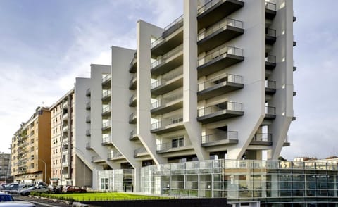 Property building, Facade/entrance, Day, Neighbourhood, Street view