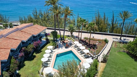 Property building, View (from property/room), Sea view, Swimming pool