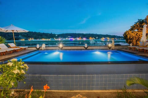 Pool view, Swimming pool